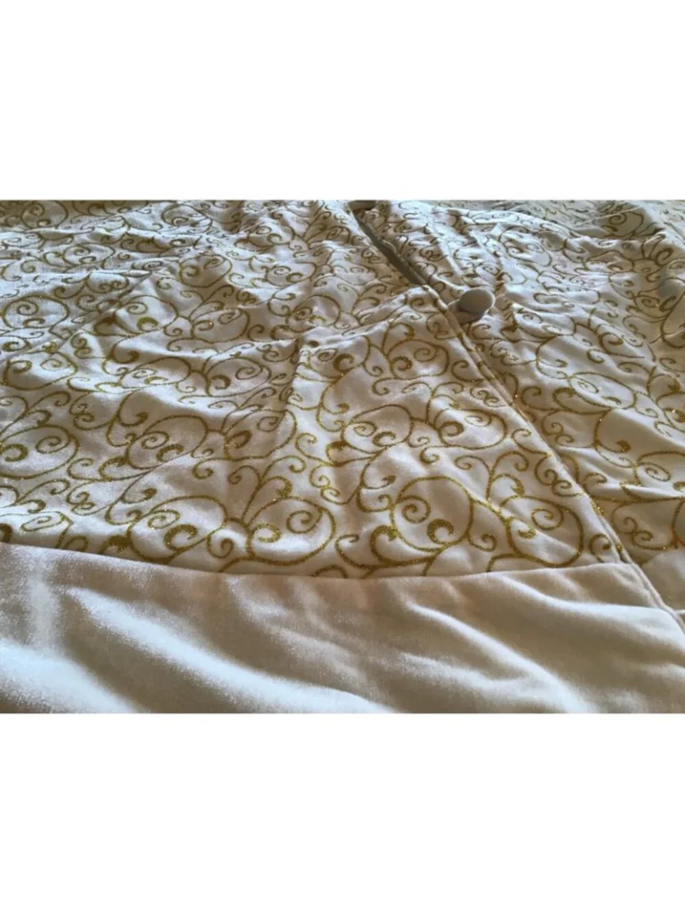 Cream and Gold 48 inch Elegant Velvety Satin Back Christmas Tree Skirt